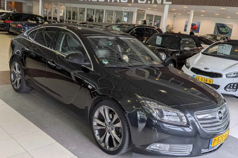Opel Insignia (2011)