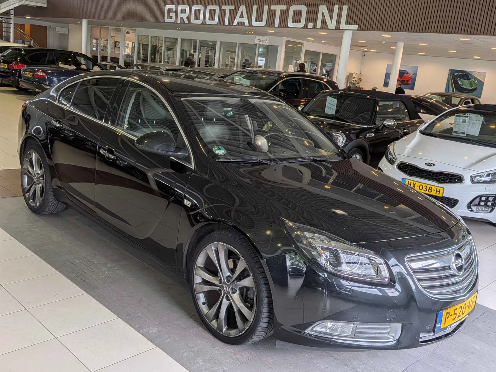 Opel Insignia (2011) — foto 1
