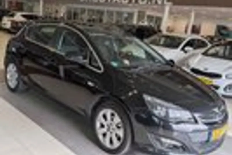 Opel Astra (2014)