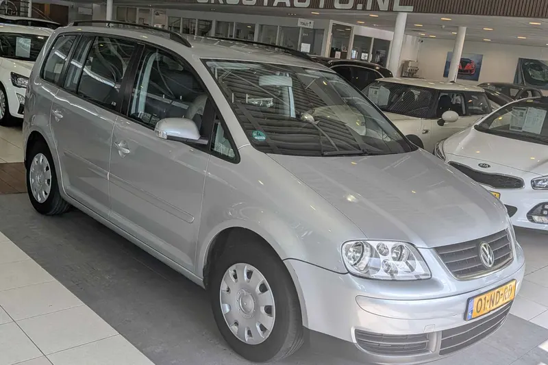 Volkswagen Touran (2003)