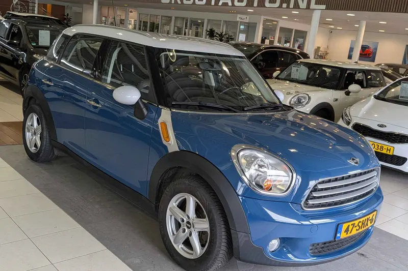 MINI Countryman (2011)