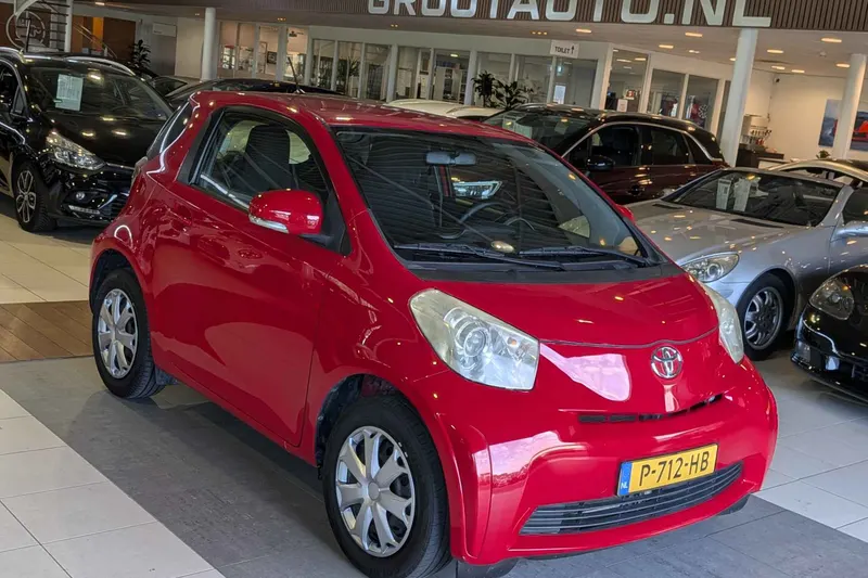 Toyota IQ (2010)