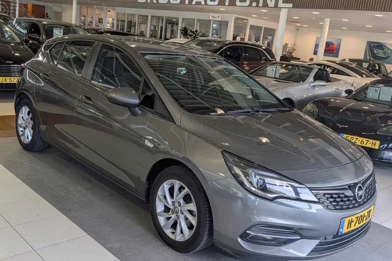 Opel Astra (2020)