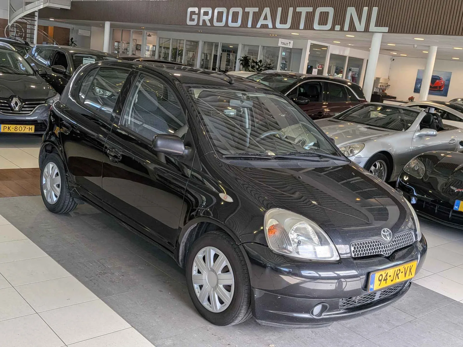 Toyota Yaris (2002) — foto 1