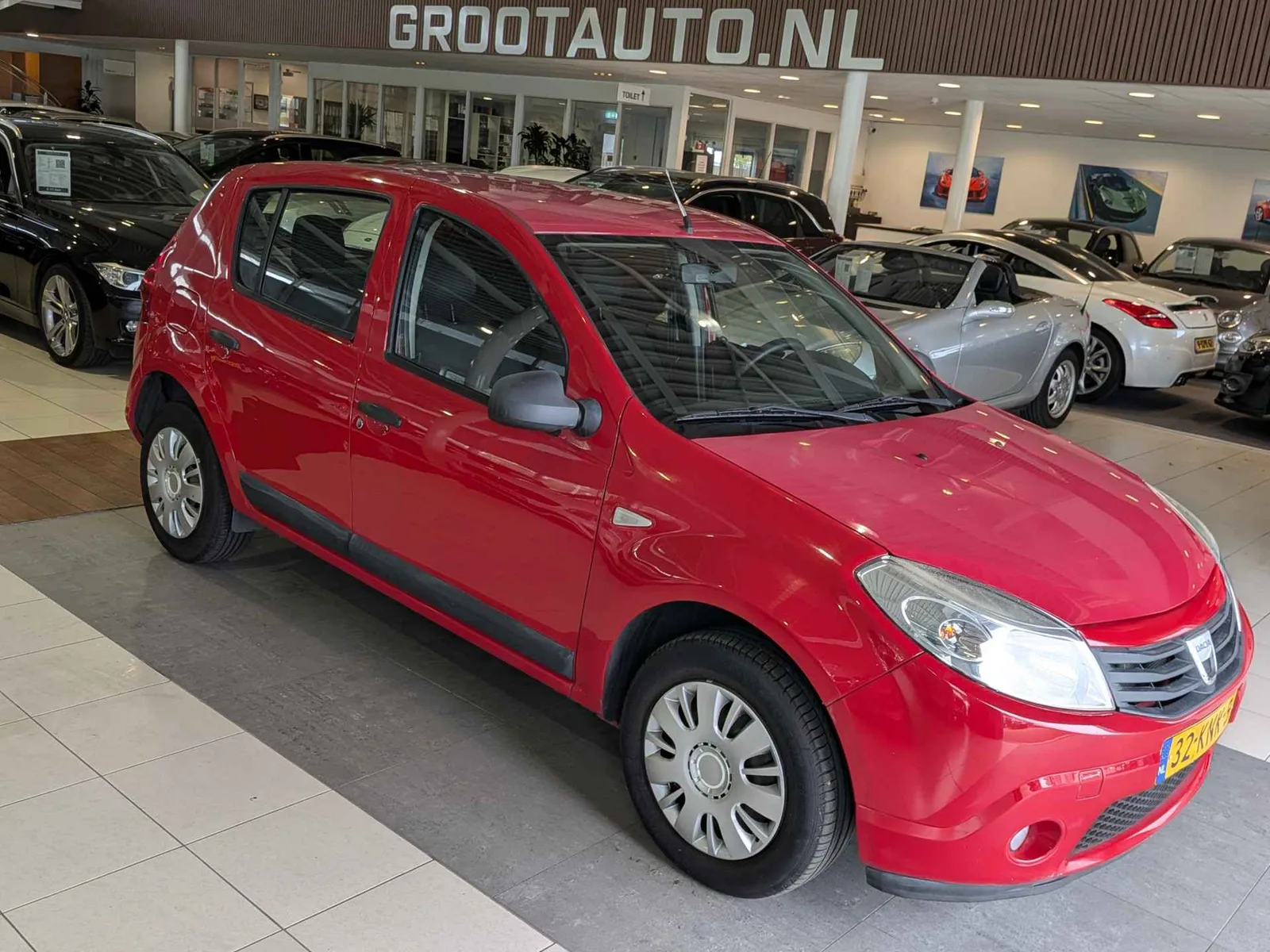 Dacia Sandero (2010) — foto 1