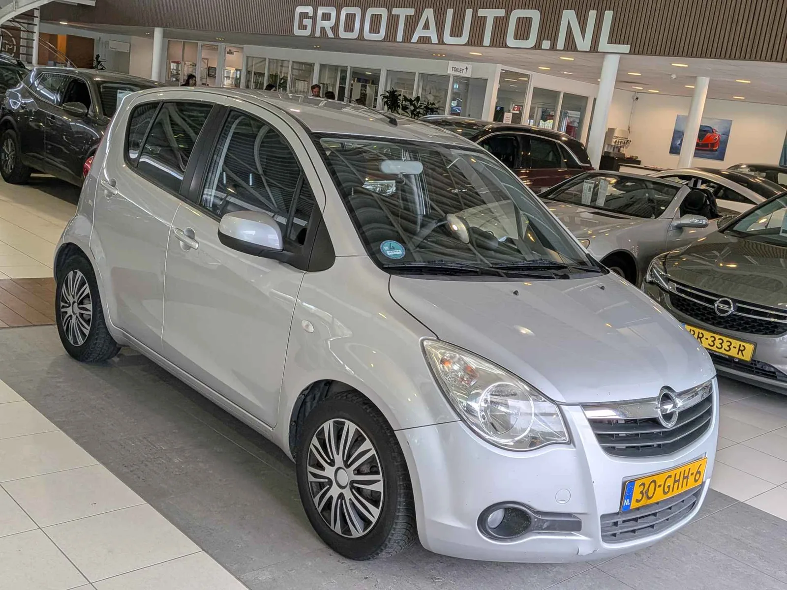 Opel Agila (2008) — foto 1