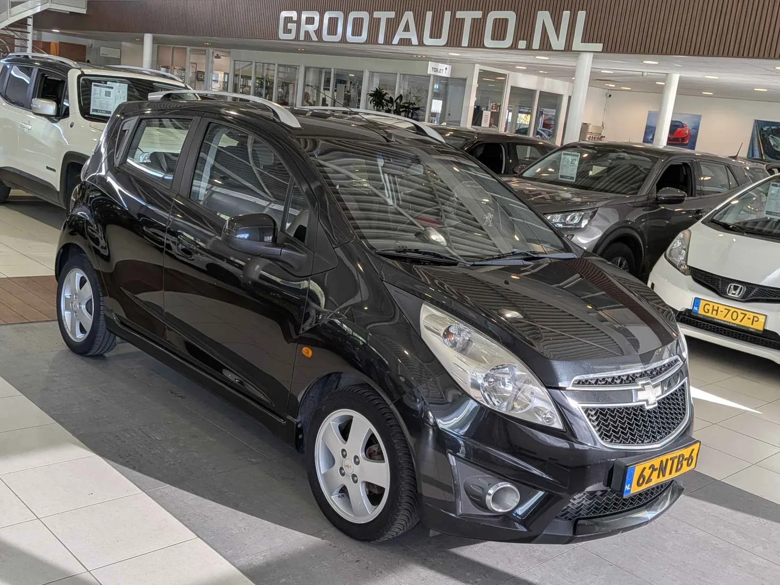 Chevrolet Spark (2010) — foto 1