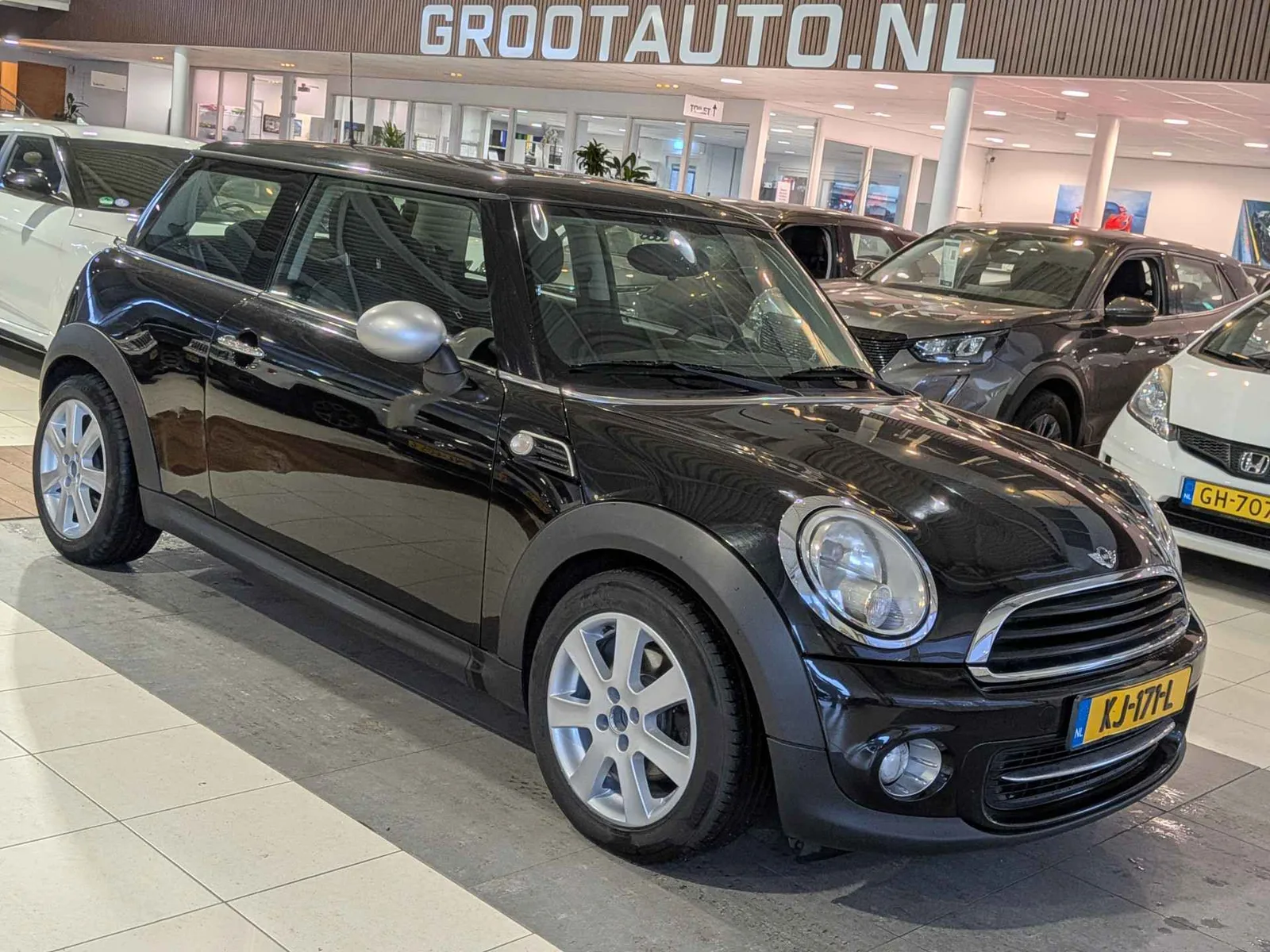 MINI Cooper (2011) — foto 1