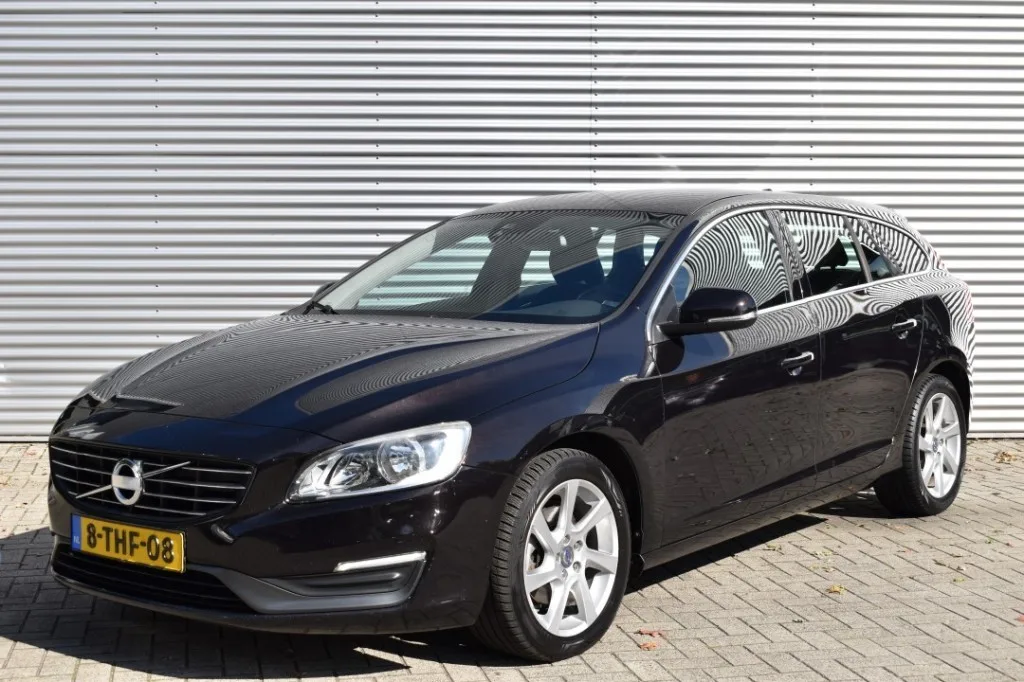 Volvo V60 (2014) — foto 1