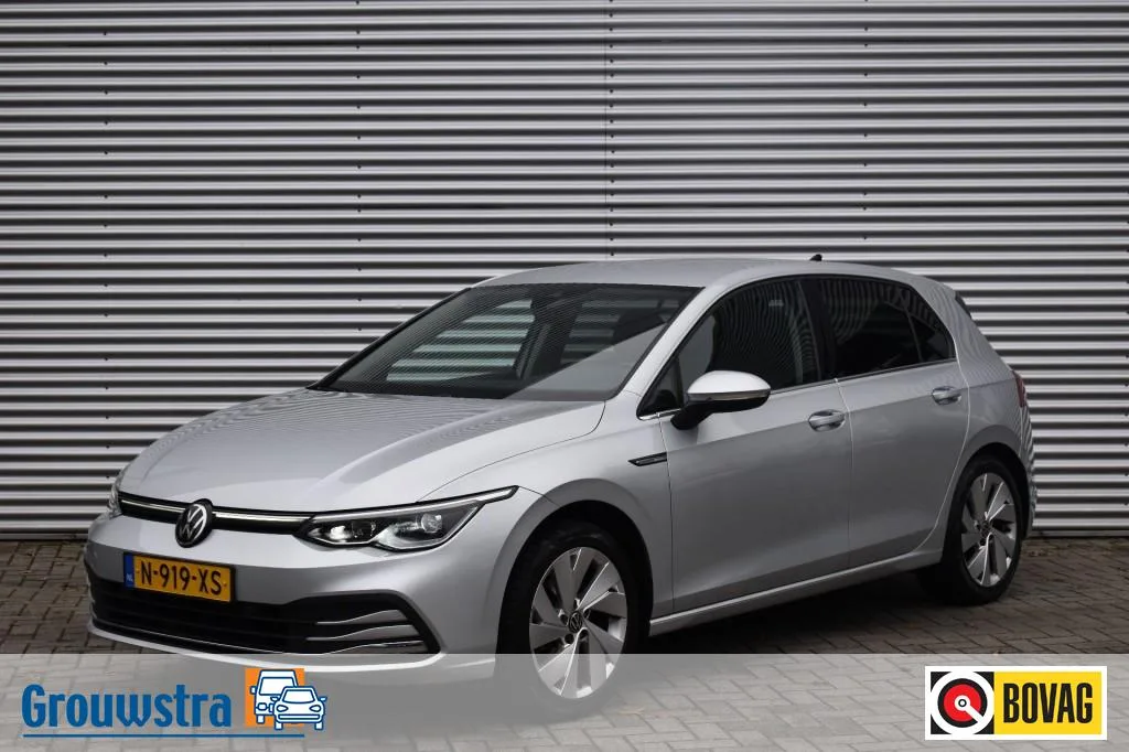 Volkswagen Golf (2020) — foto 1