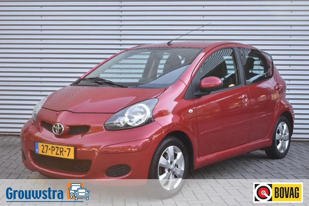 Toyota Aygo (2011) — foto 1
