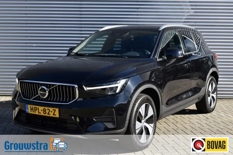Volvo XC40 (2023)