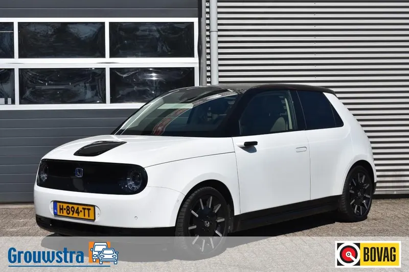 Honda E (2020)