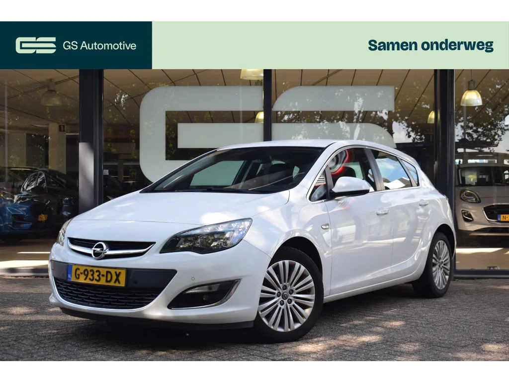 Opel Astra (2014) — foto 1