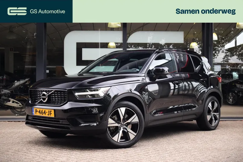 Volvo XC40 (2022)