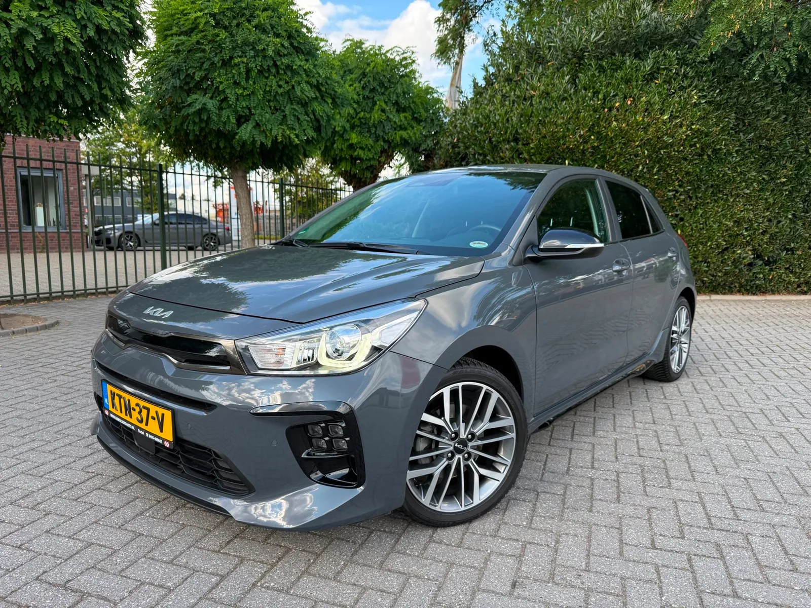 Kia Rio (2022) — foto 1