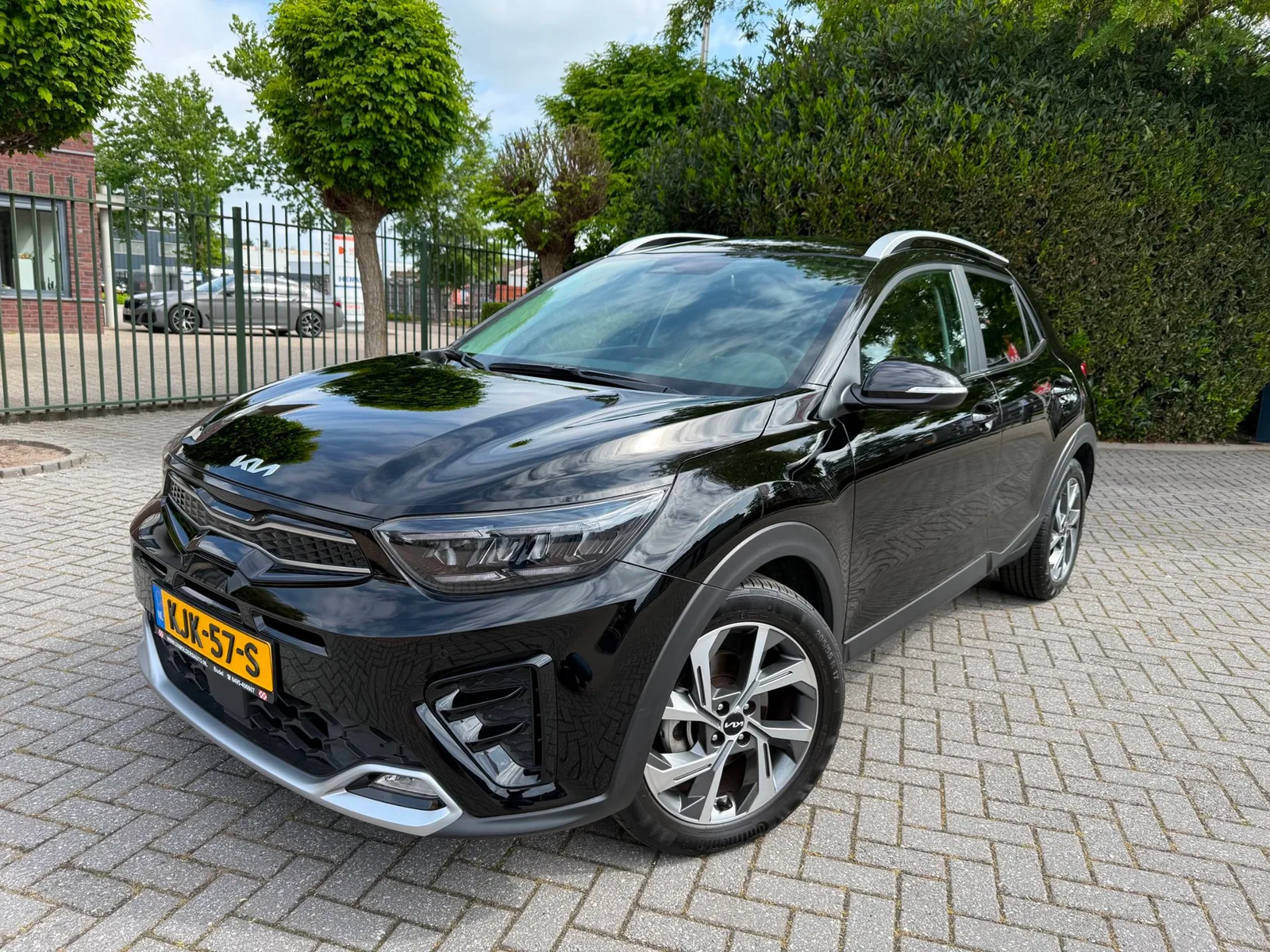 Kia Stonic (2022) — foto 1