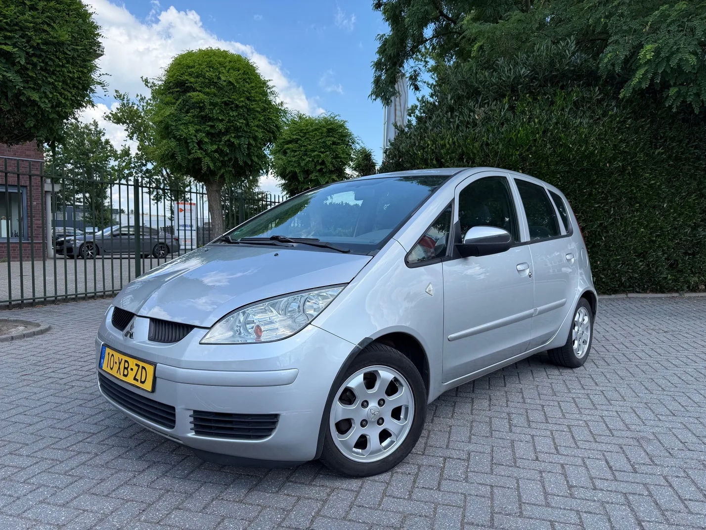 Mitsubishi Colt (2007) — foto 1