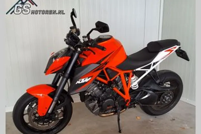 KTM 1290 SuperDuke R (2014)
