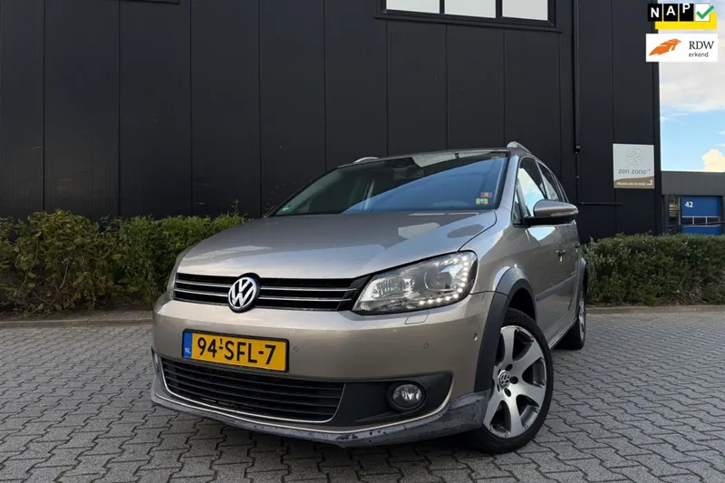 Volkswagen Touran (2011)