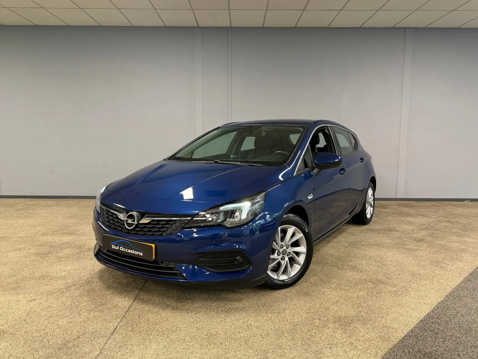 Opel Astra (2021) — foto 1