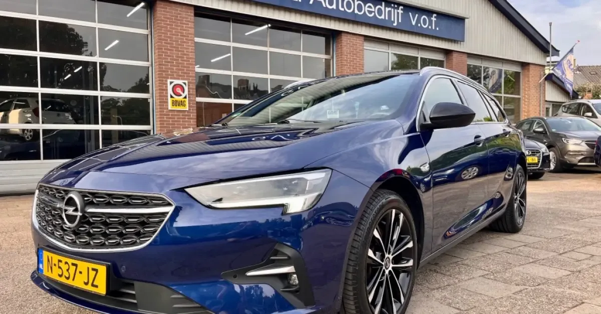 Opel Insignia (2021) — foto 1