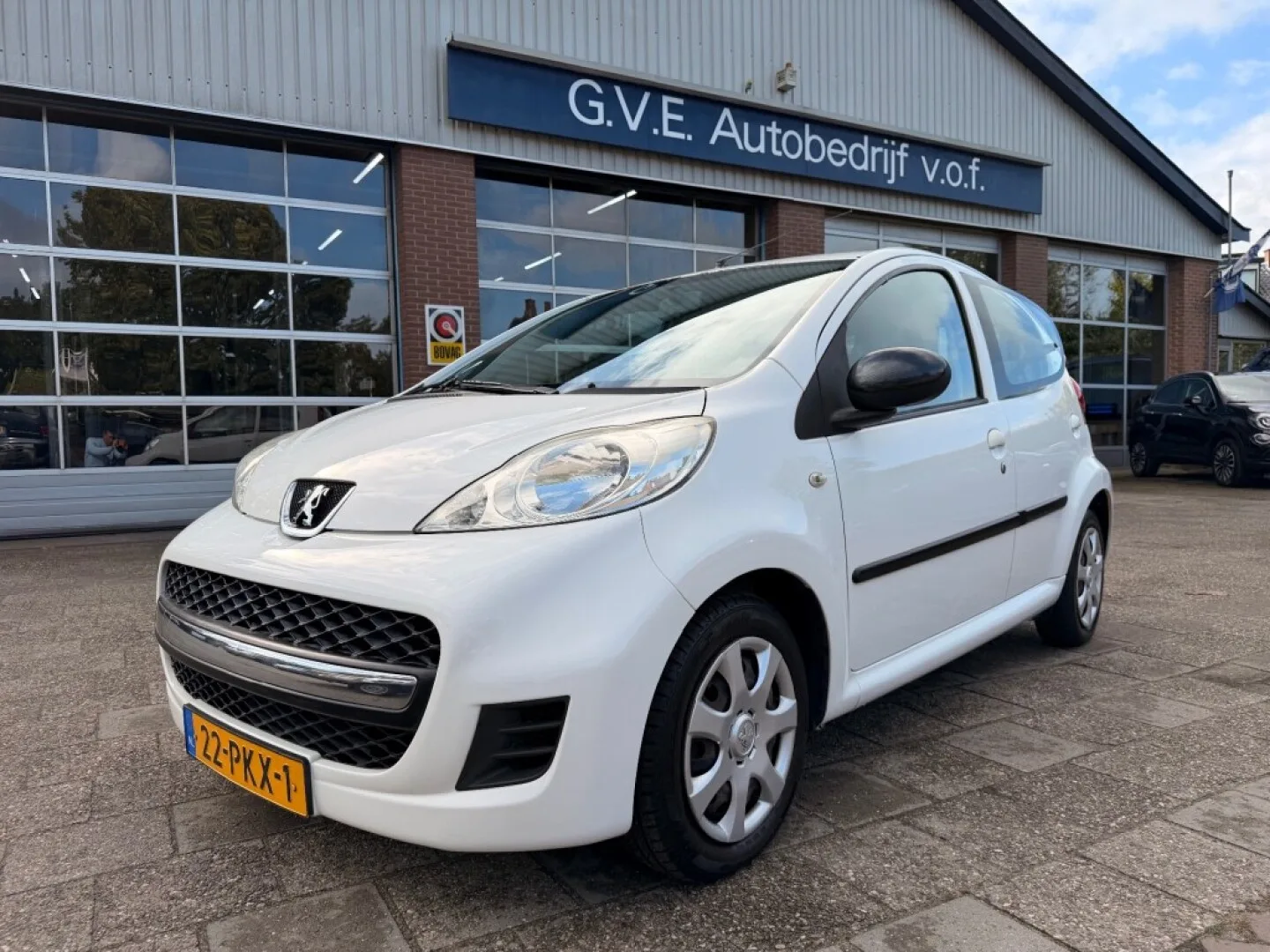 Peugeot 107 (2011) — foto 1