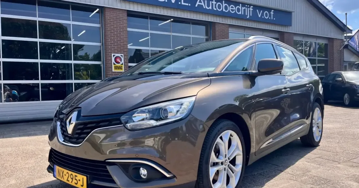 Renault Scénic (2017) — foto 1