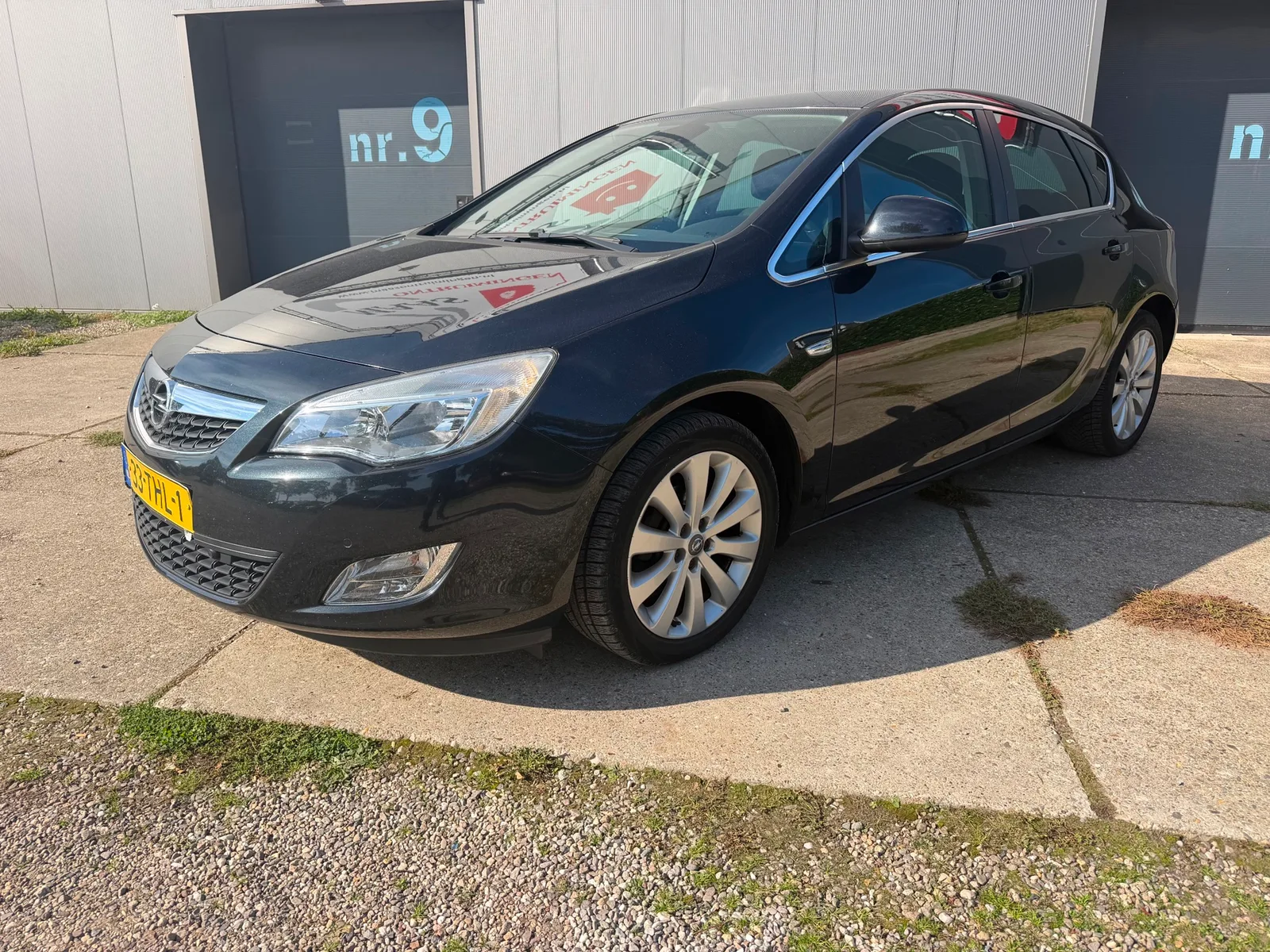 Opel Astra (2012) — foto 1