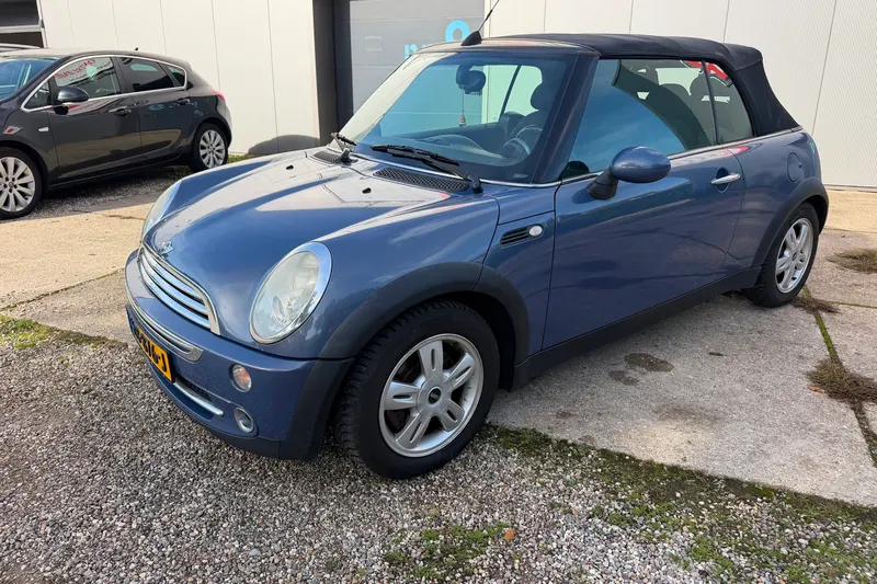 MINI Cabrio (2006)