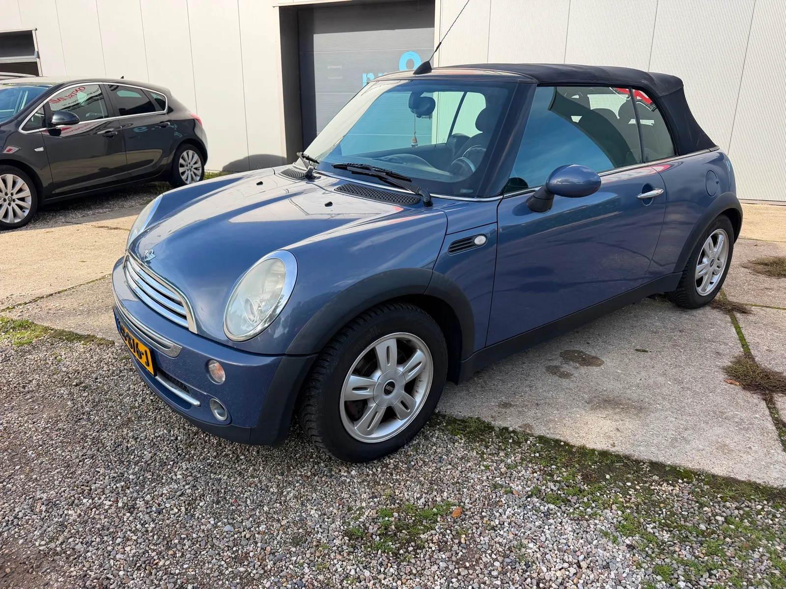 MINI Cabrio (2006) — foto 1