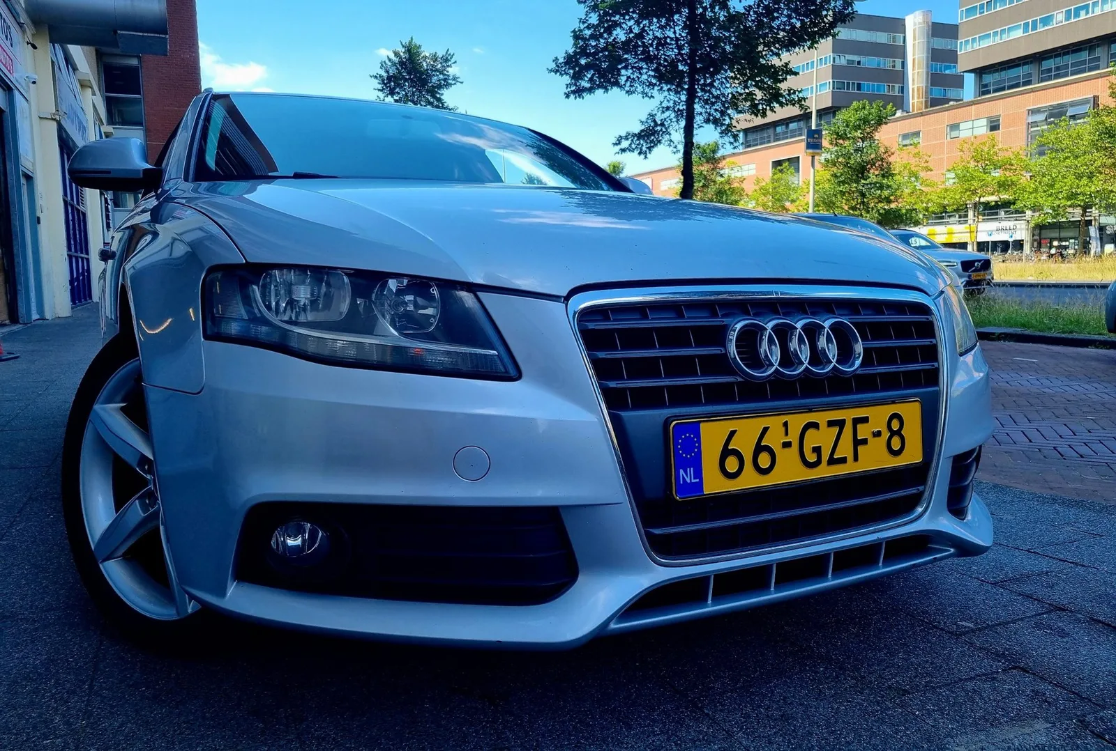 Audi A4 (2008) — foto 1