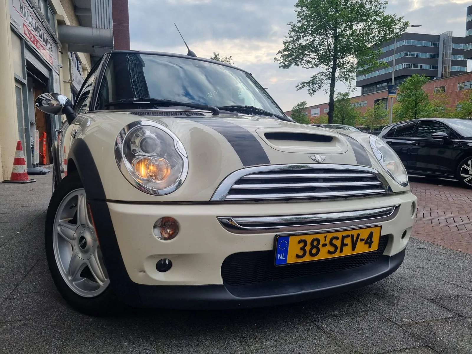 MINI Cabrio (2008) — foto 1