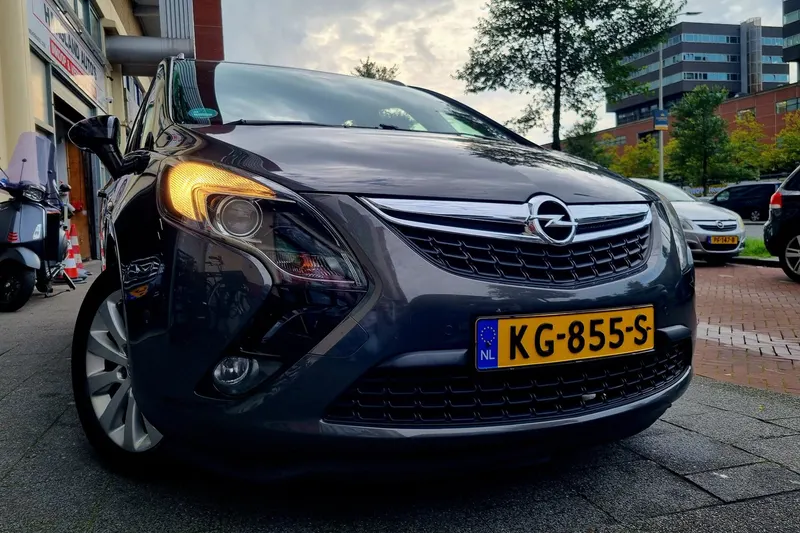 Opel Zafira (2016)