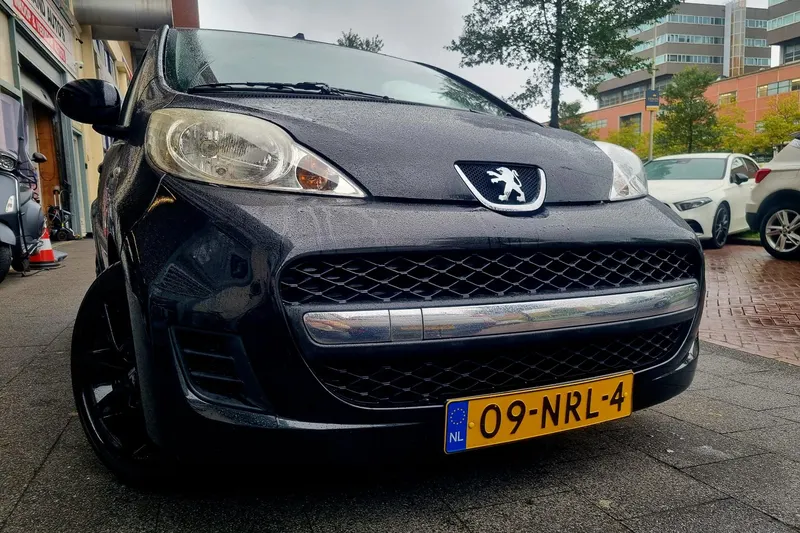 Peugeot 107 (2010)