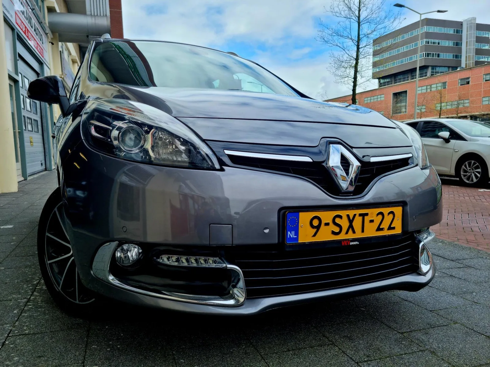 Renault Grand Scénic (2014) — foto 1