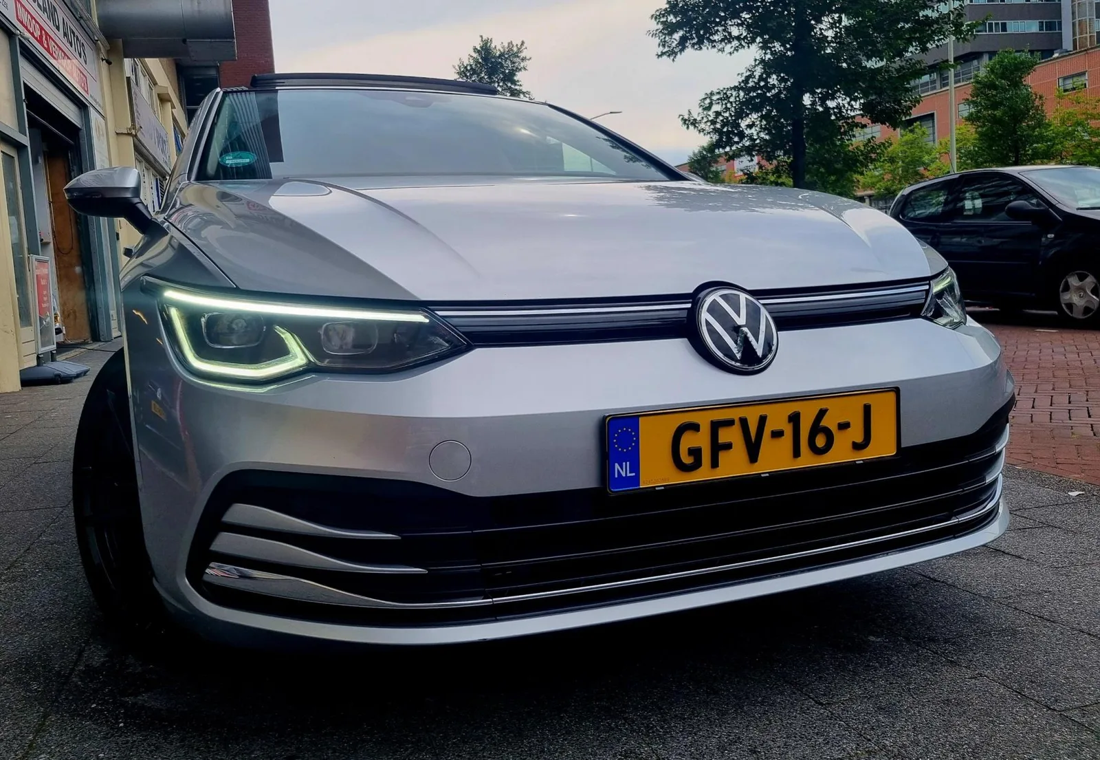Volkswagen Golf (2021) — foto 1