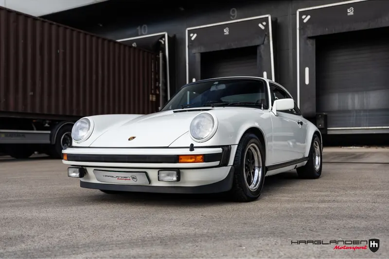 Porsche 911 (1976)