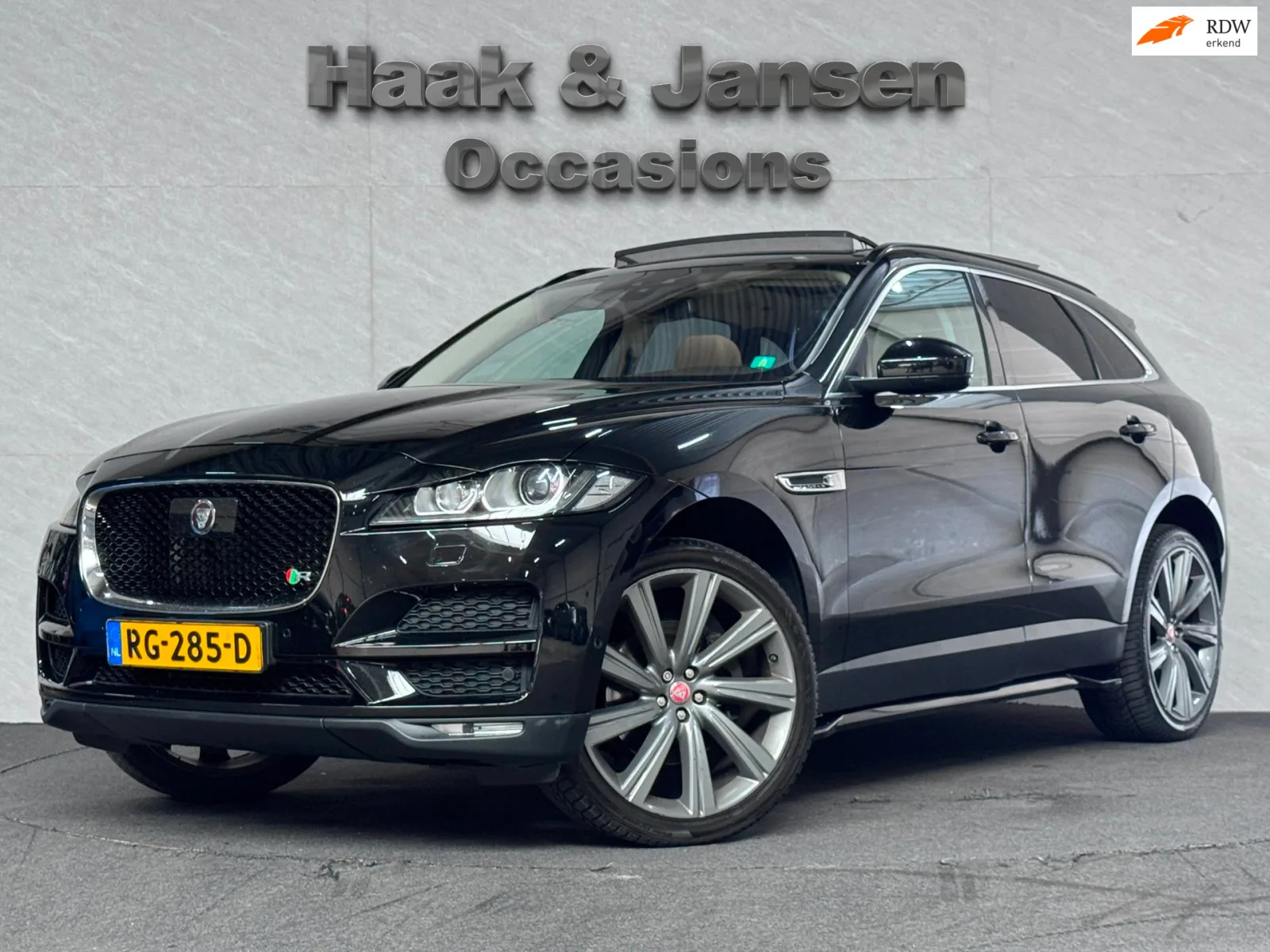 Jaguar F-Pace (2017) — foto 1