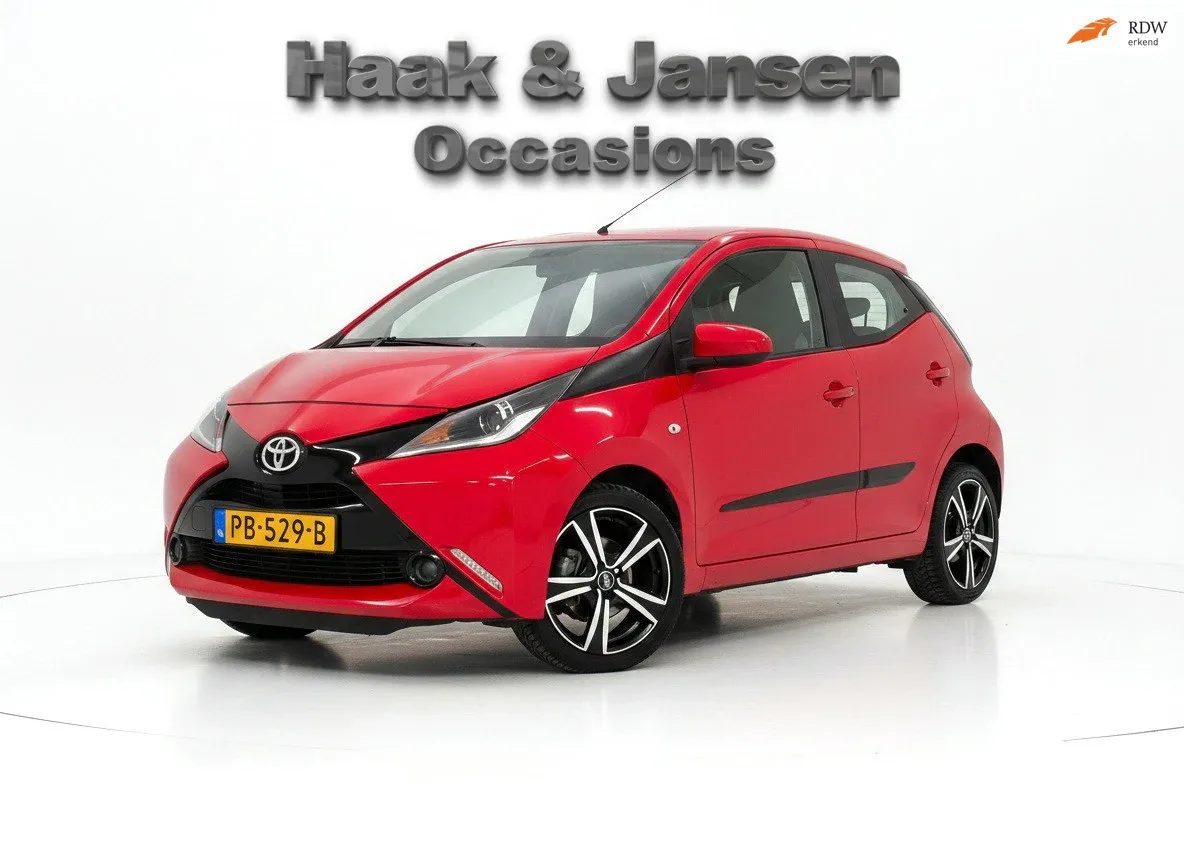 Toyota Aygo (2016) — foto 1