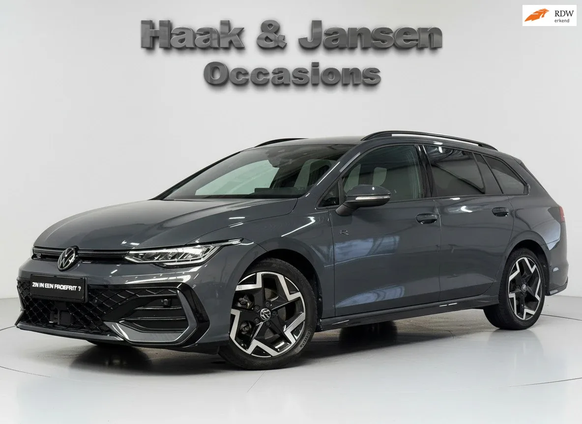 Volkswagen Golf (2025) — foto 1