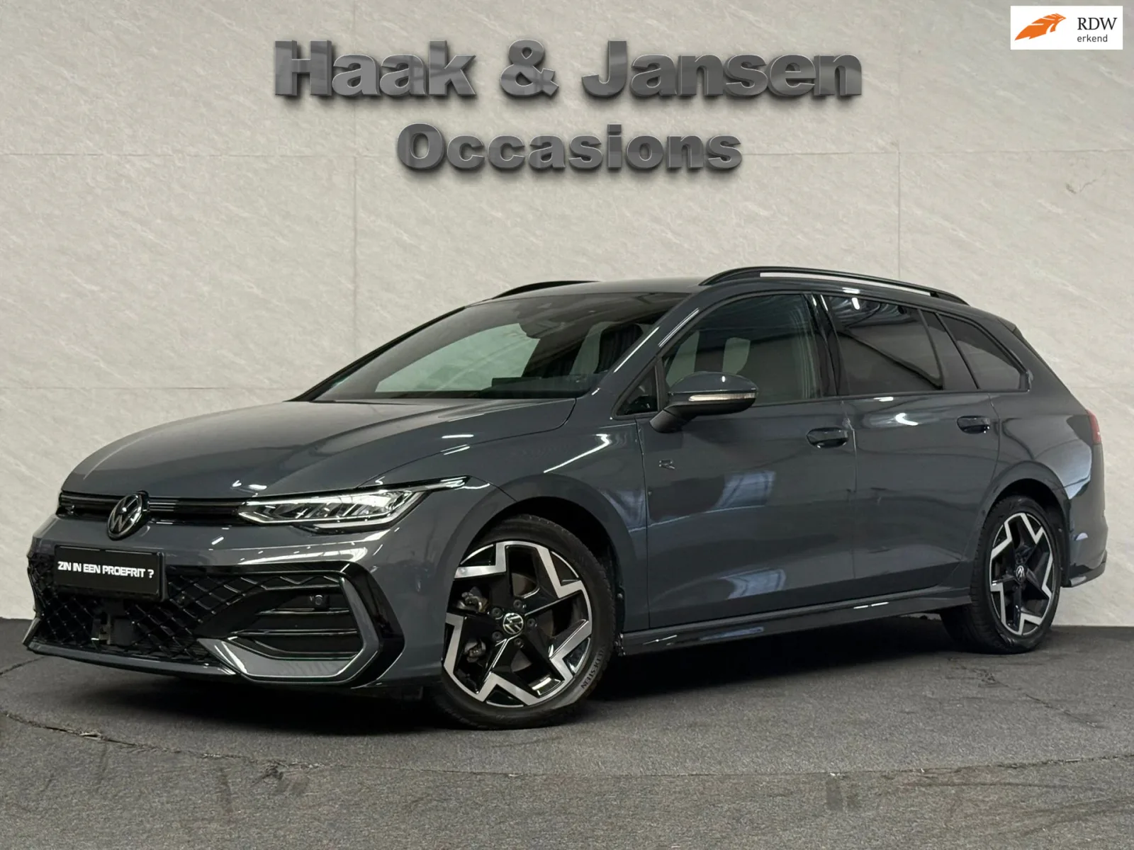 Volkswagen Golf (2025) — foto 1