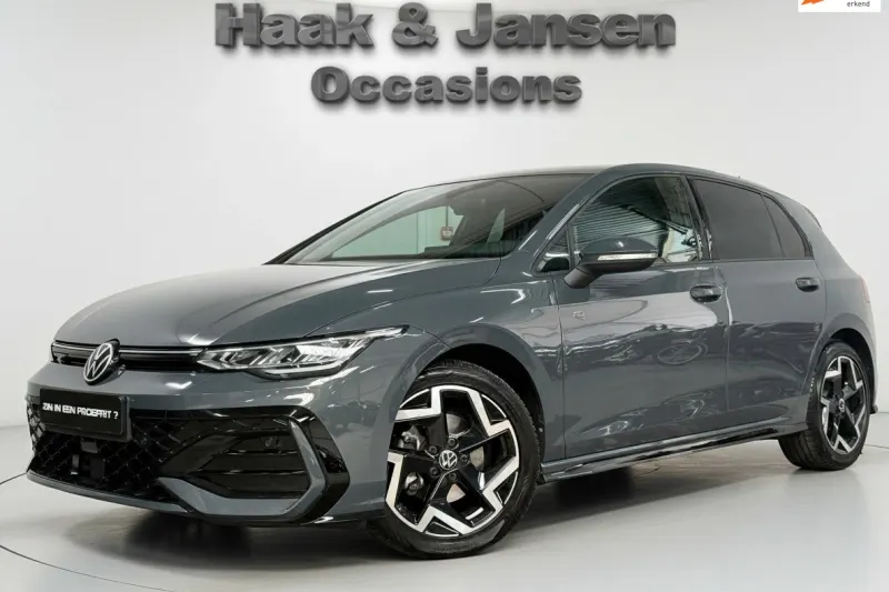 Volkswagen Golf (2025)