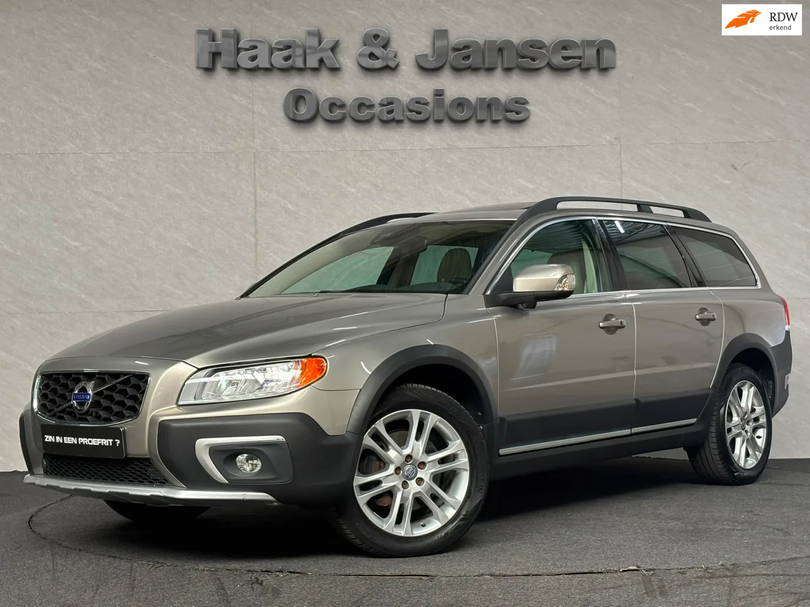 Volvo XC70 (2015) — foto 1