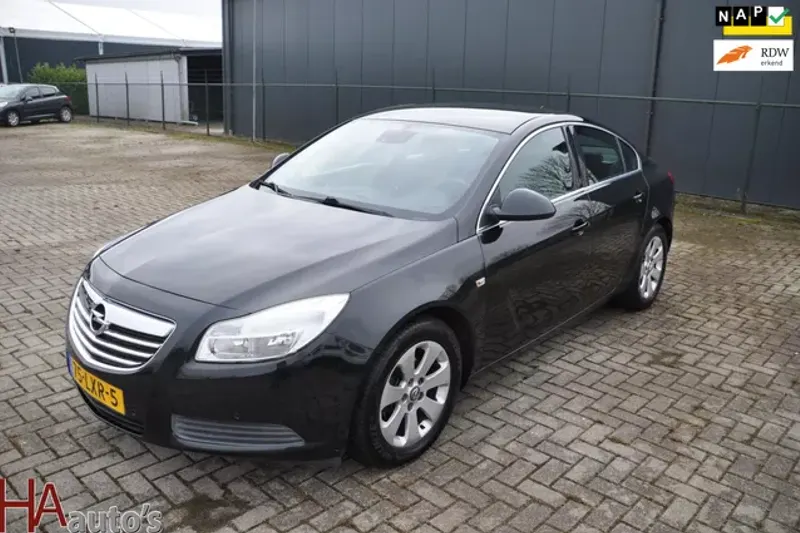 Opel Insignia (2010)