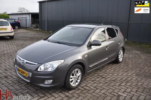 Hyundai i30 (2008) — foto 1