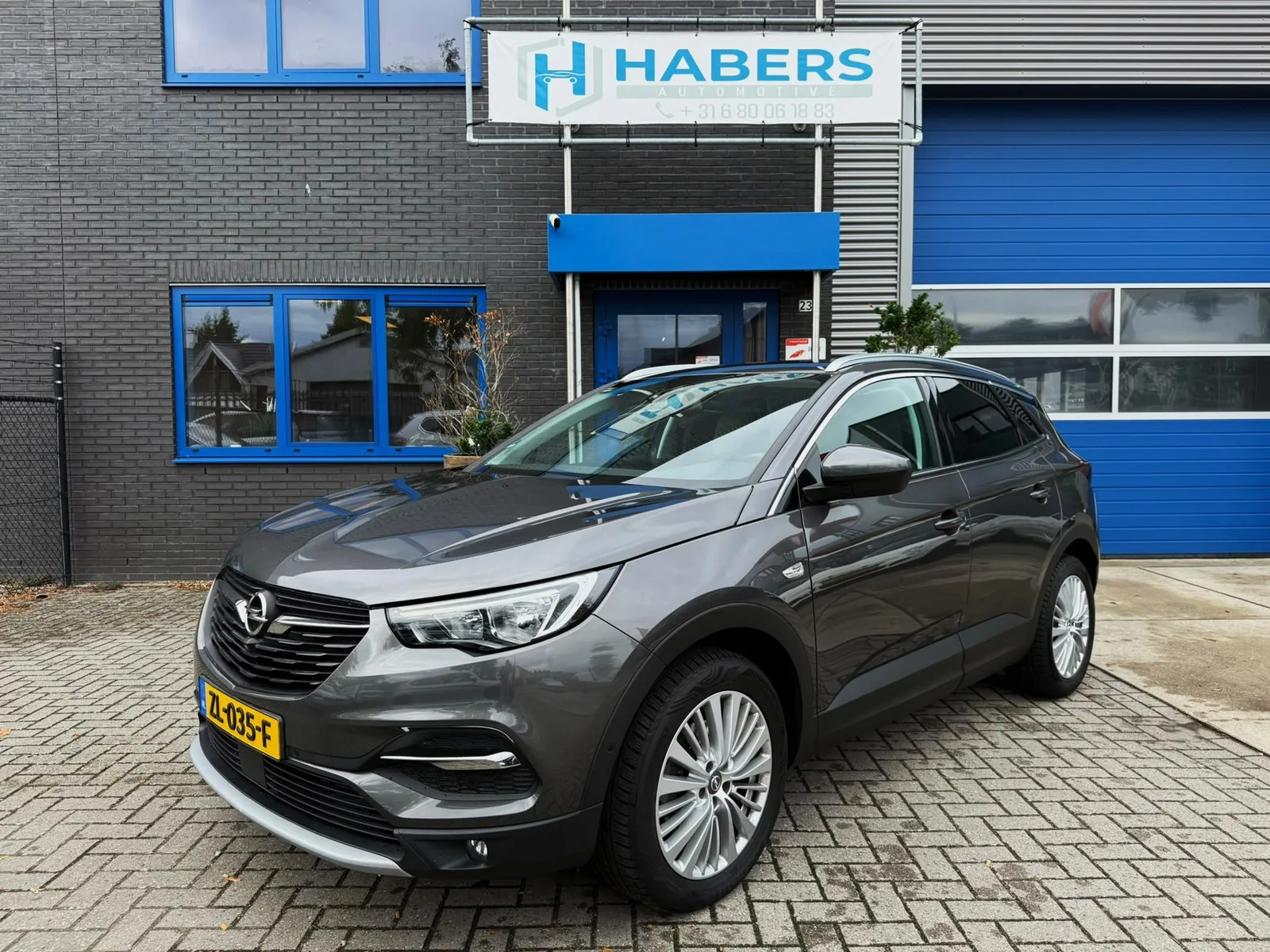 Opel Grandland X (2019) — foto 1
