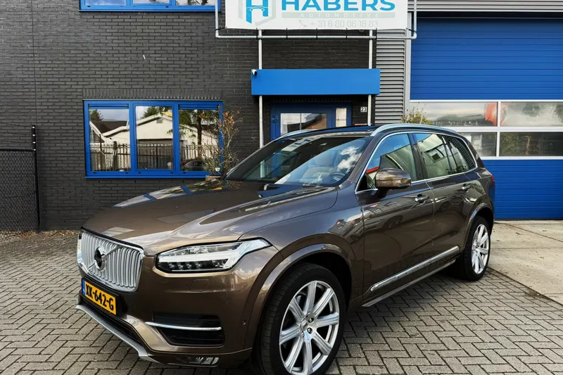 Volvo XC90 (2015)
