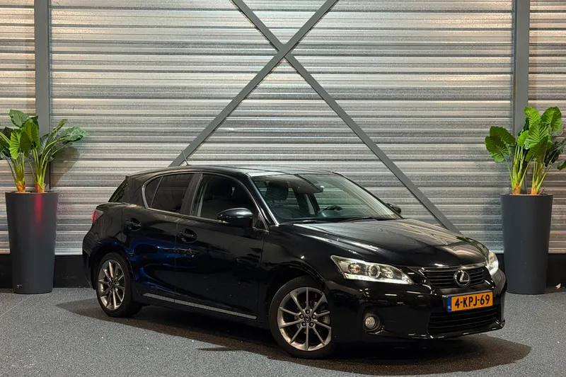 Lexus CT (2013)