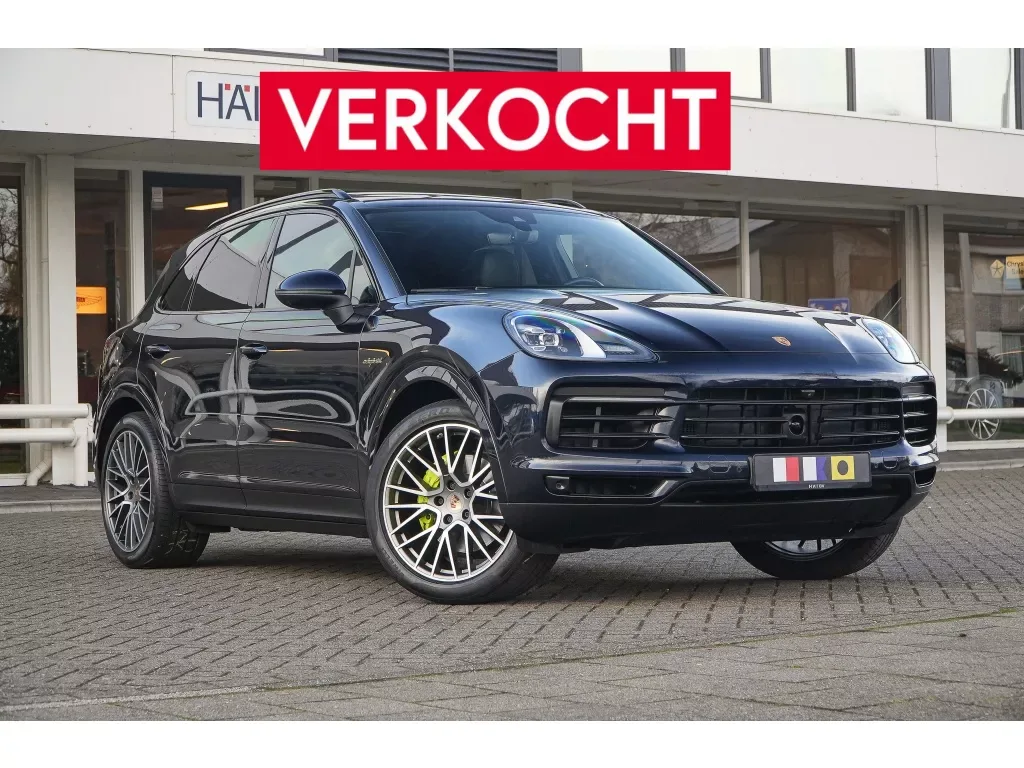 Porsche Cayenne (2022) — foto 1
